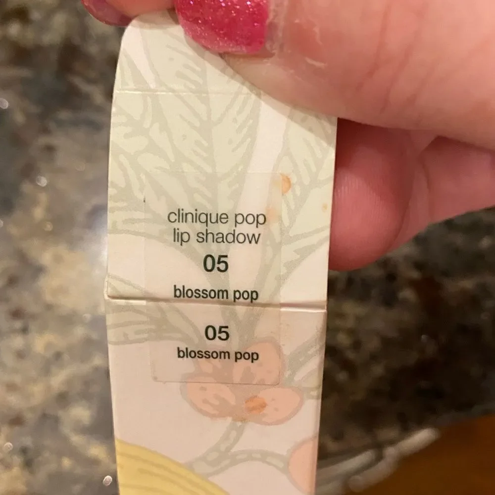 Clinique lip shadow